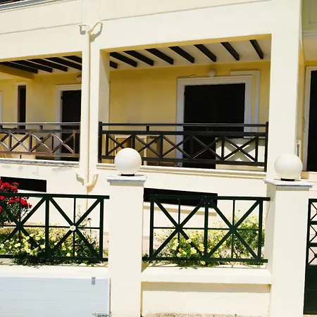 Elia Apartment