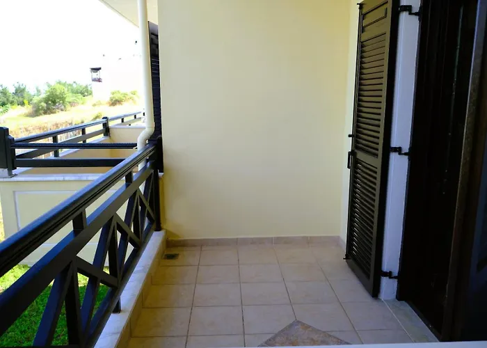 Elia Lejlighed Nea Roda